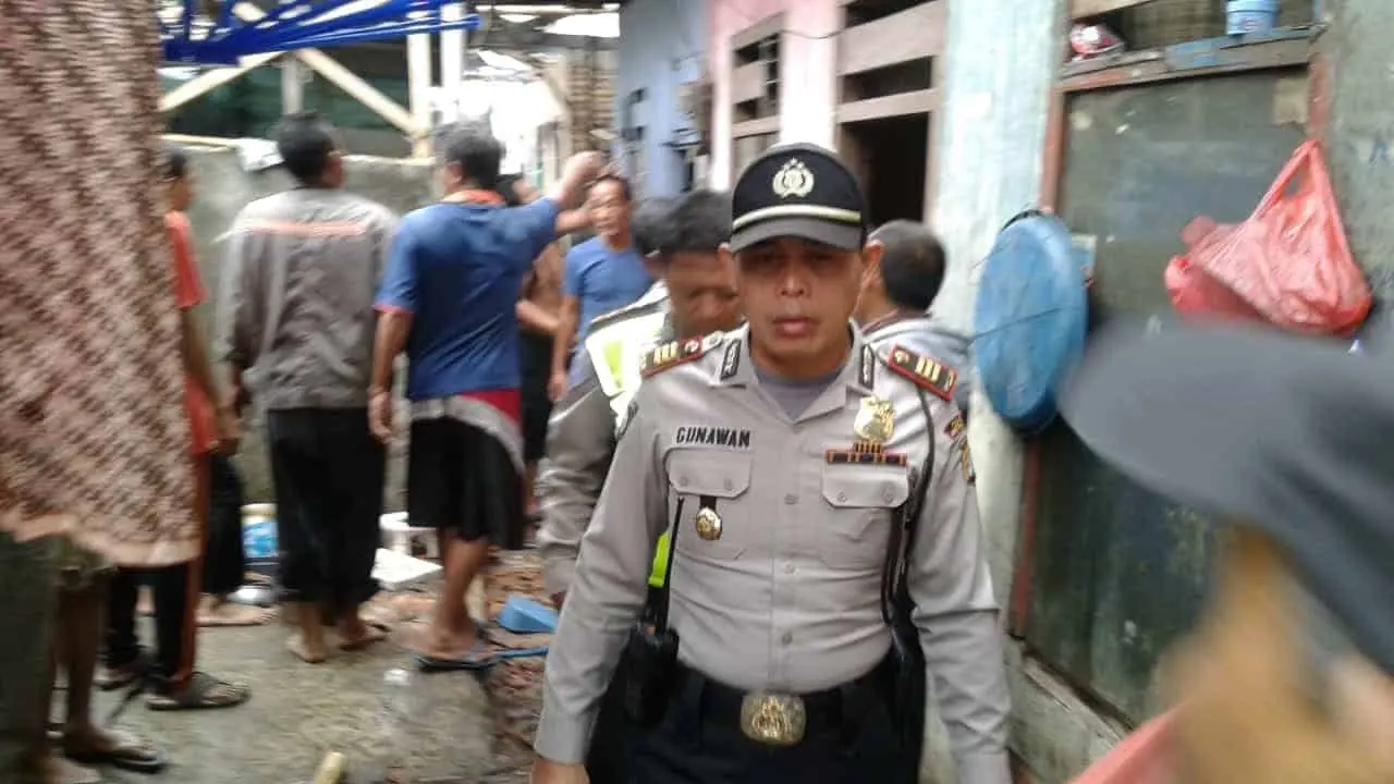 Diduga Kasur Sengaja Dibakar, 14 Rumah Kontrakan Hangus Terbakar Di Tangerang