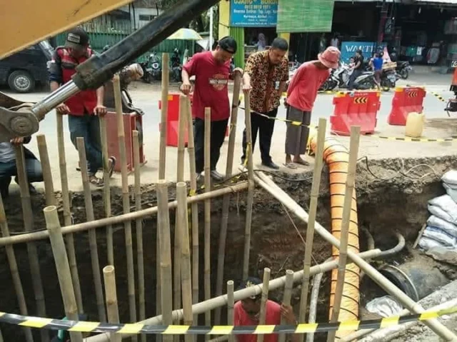 Warga : Terima Kasih PDAM TB Sudah Berhasil Tutup Kebocoran Pipa