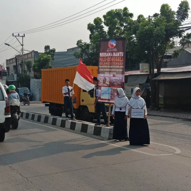 Pelajar di Kota Tangerang Galang Dana Gempa Dan Tsunami Sulawesi Tengah