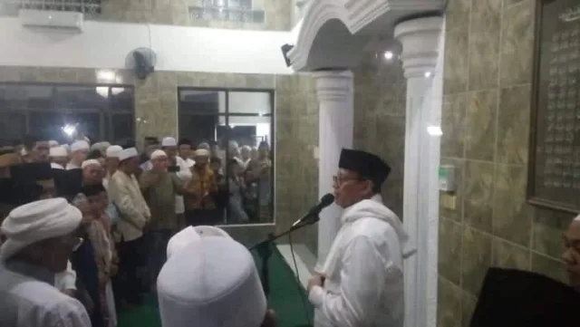 Sebelum Bertolak Menuju Medan Menghadiri MTQ XXVII, Gubernur Banten Takziah Ke Kyai Makmun