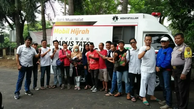 Hapus Tatto Gratis, Polisi Dan IMS Ajak Anak Punk Hijrah