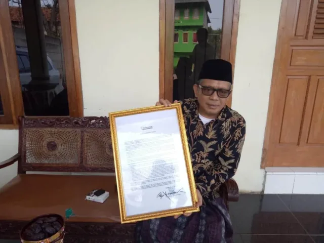 KH. Matin : Piagam Al-Fathaniyah Pionir Hari Santri Nasional