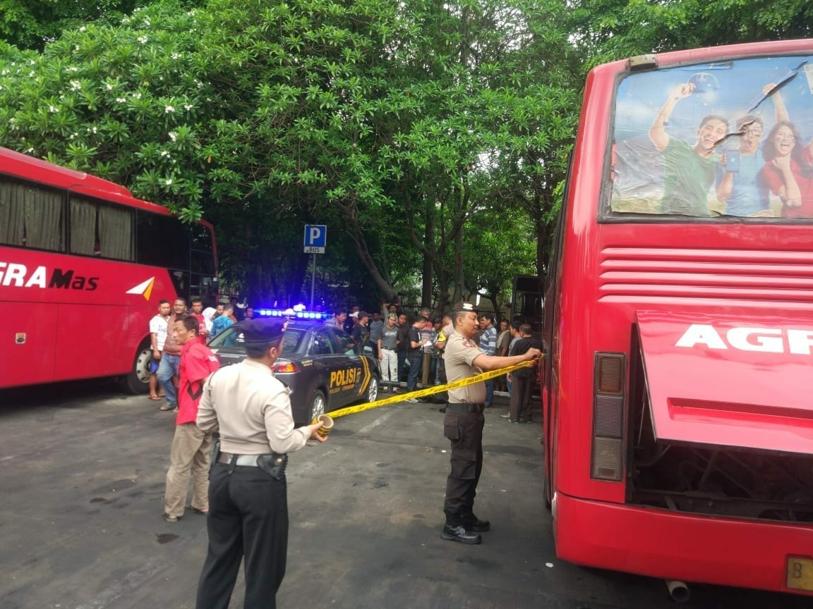 Diduga Sakit, Supir Agra Mas Ditemukan Meninggal Didalam Bus