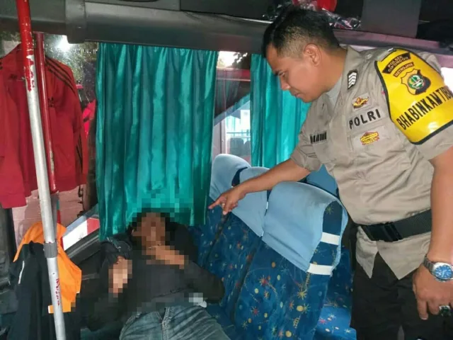 Diduga Sakit, Supir Agra Mas Ditemukan Meninggal Didalam Bus