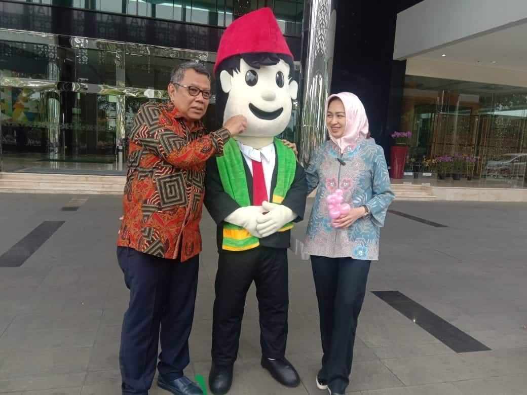 Maskot Tangsel Entong C-More, Hibur Pengunjung dan Pasien RSU Tangsel