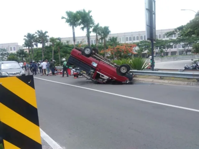 Berikut Kronologi dan Nama Korban Pick Up Kecelakaan di GLC