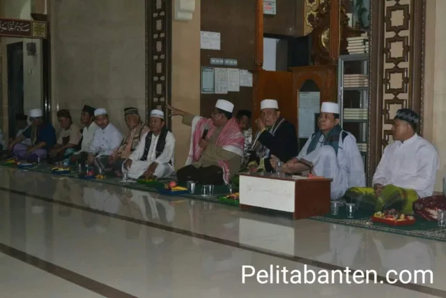 Peringatan Maulid di Masjid Qubah Biru, Teladani Sifat Rosulullah SAW