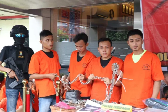 Catut Uang, Pegawai Koperasi di Tangerang Dirantai Selama 3 Hari