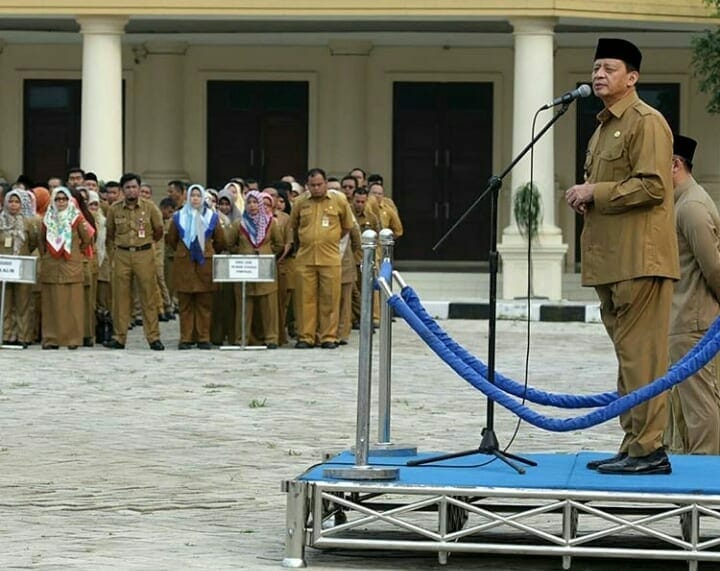 Wahidin Halim Ajak Pegawai Gemar Bersedekah