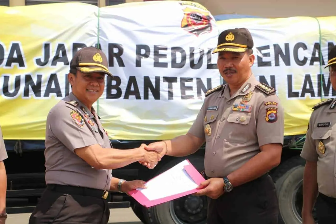 Perduli Tsunami, Polda Banten Terima Bantuan dari Polda Jabar