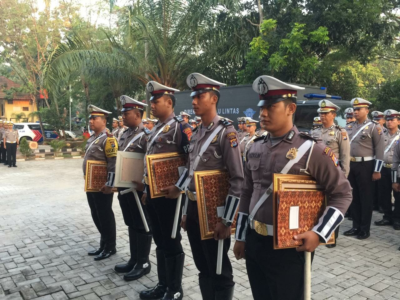 Polisi Patroli Gagalkan Pembobol Mesin ATM Diberi Penghargaan