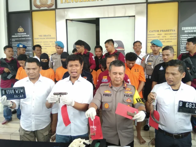 Senjata Makan Tuan, Ade Tertembak Sendiri Oleh Senjata Rakitannya