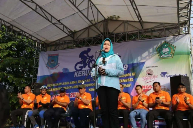 Walikota Tangsel Gowes Sepeda di Hari Amal Bakti ke-73