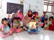 Pegiat Literasi Kecamatan Sajira Menggelar Aksi Gelaran Buku