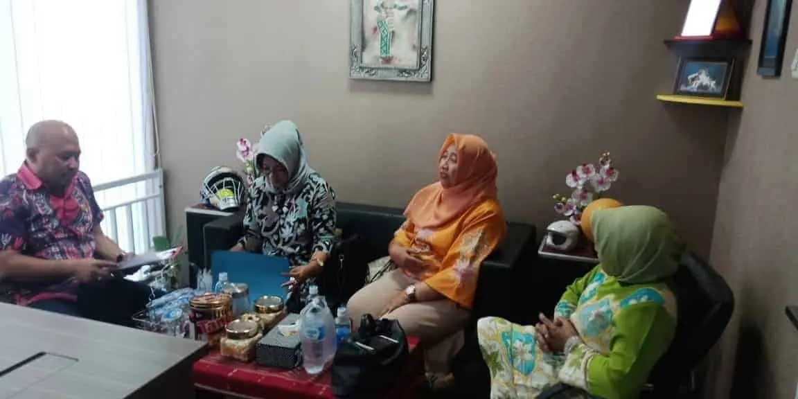 Pejabat Kantor Penghubung Perwakilan Propinsi Sumut kunjungi Kantor PMB Tangsel