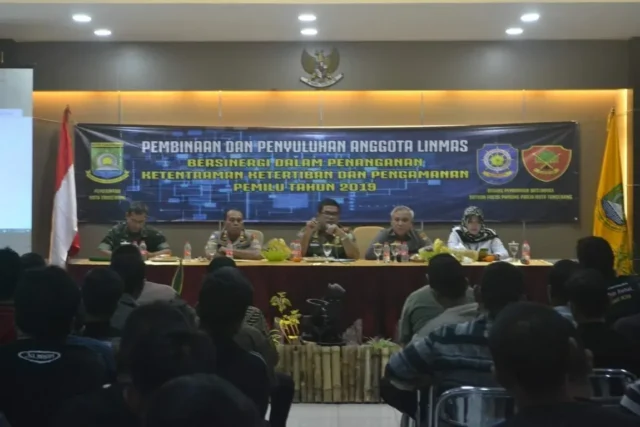 Pamsung Pemilu 2019, Satpol PP Bidang Linmas Beri Pembinaan & Penyuluhan