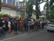 Soal Pembebasan Lahan Runway Bandara, Warga Unras di PN Tangerang