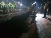 Gubernur Respon Cepat Kerusakan Jalan Ayip Usman Dengan Diperbaiki Langsung Malam Ini Juga