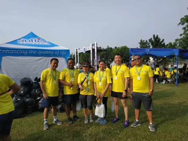 Softex Plogging Run 2019 Sukses Kurangi Sampah