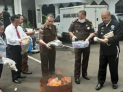 Kejari Kota Tangerang Musnahkan Barbuk Hasil Tindak Pidana Umum