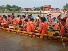 Lomba Perahu Naga dan Papak di Festival Peh Cun