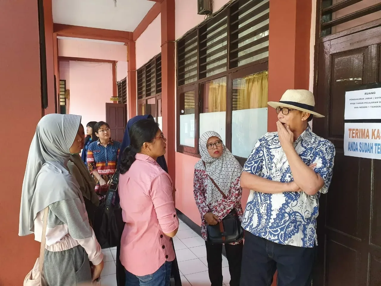 Gubenur Sidak PPDB dan Jalan Provinsi Banten