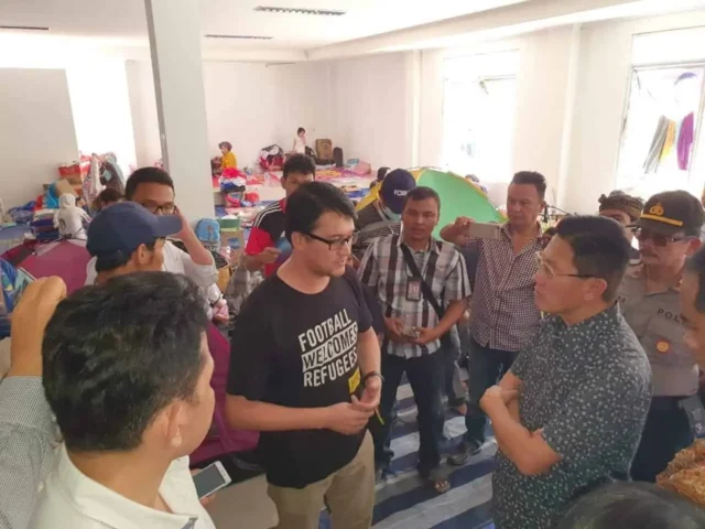 Sambangi Migran Pencari Suaka, James Riady Harap Semua Pihak Membantu