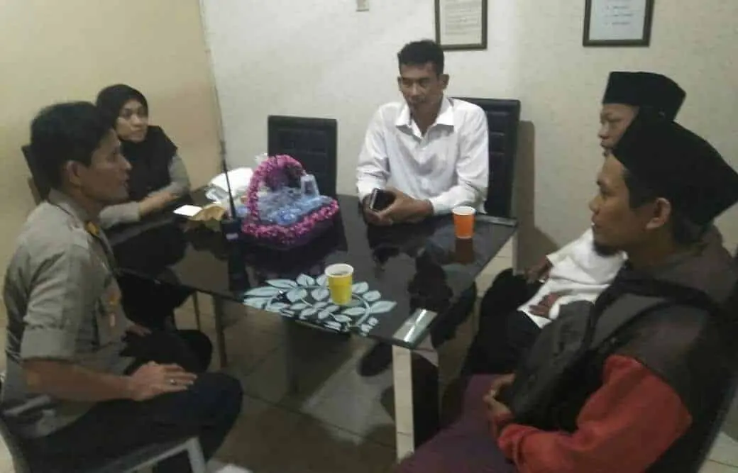 Jalin Silaturahmi, FPI DPC Karawaci Penuhi Undangan Kapolsek