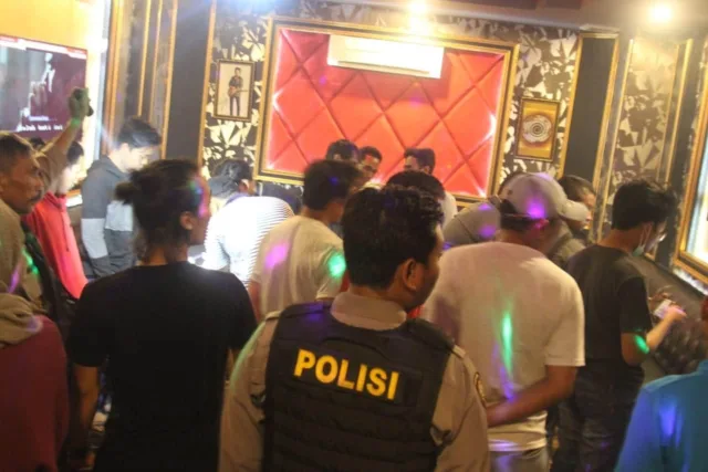 Polisi Razia Kendaraan dan Tempat Hiburan di Tangerang City