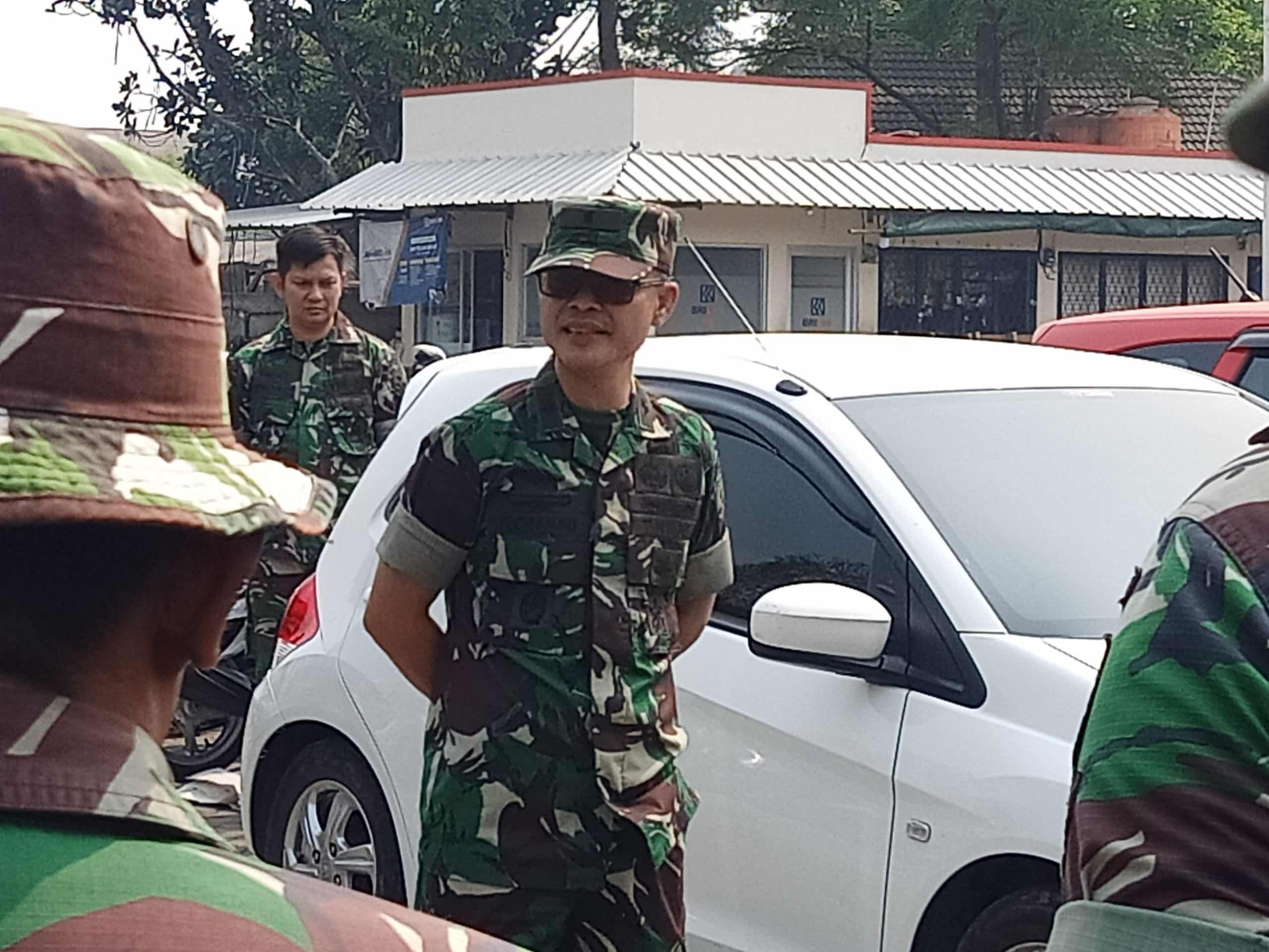 HUT TNI ke 74, Kodim 0506 Tangerang Karya Bakti Bersih Pasar