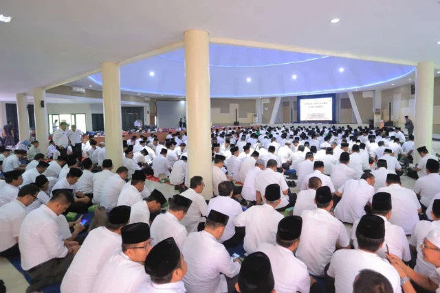 Ngaji Bersama Ulama dan Umaro Dalam Pembinaan Umat