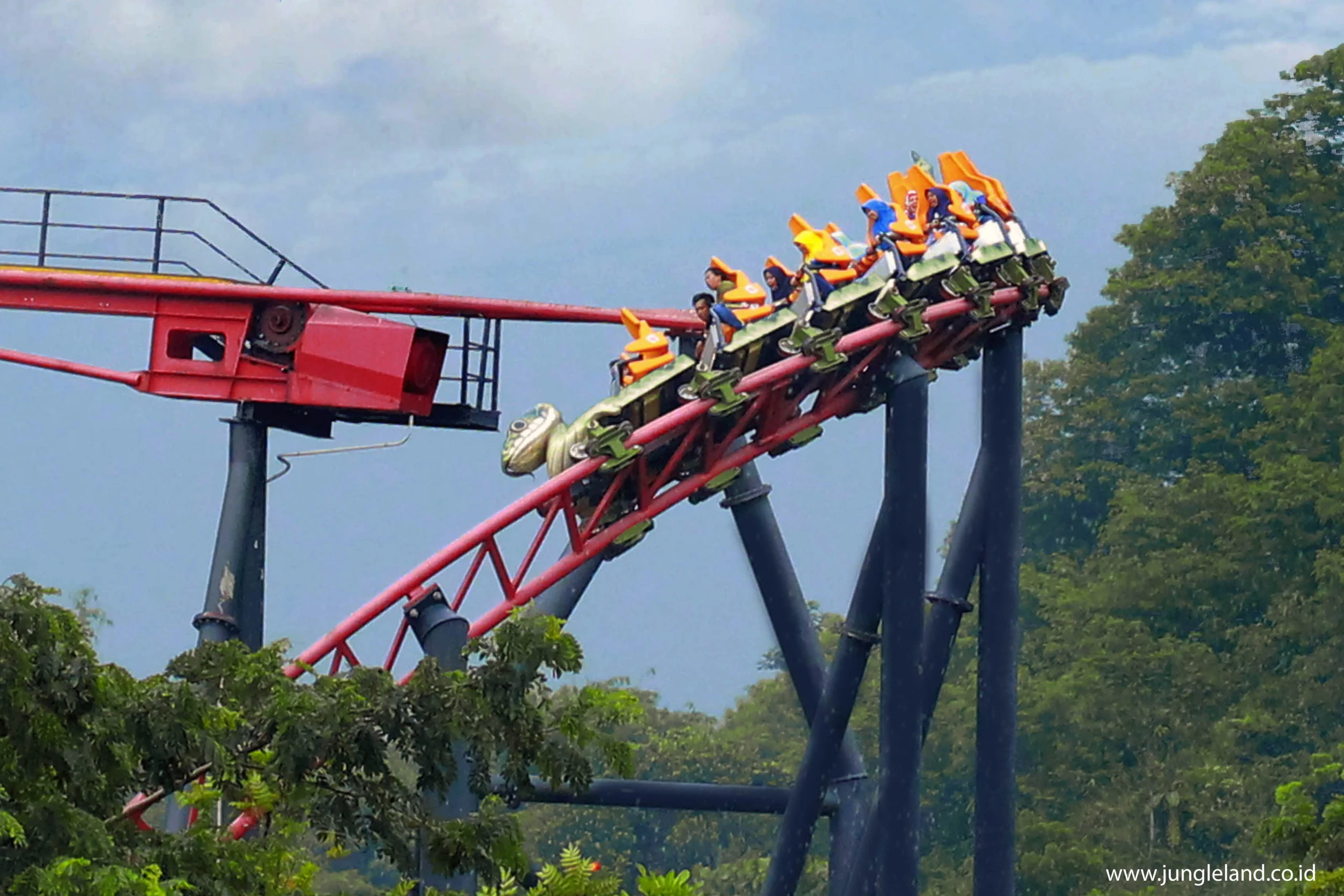 Fakta Menarik Wisata Wahana di Jungleland Sentul Bogor