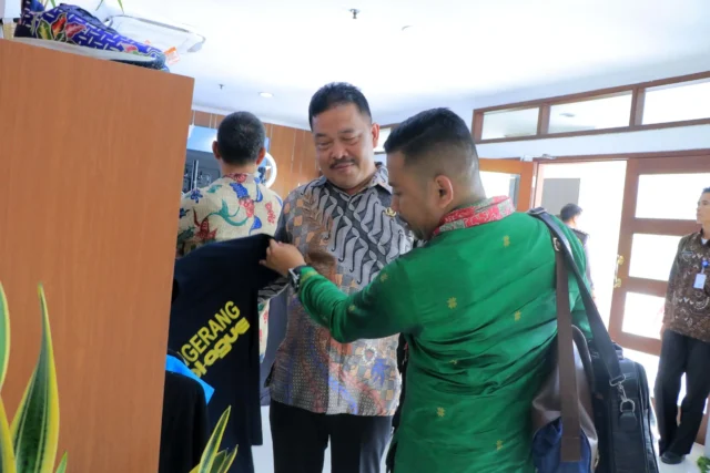 Peserta City Tour Belanja Oleh-Oleh Khas Kota Tangerang