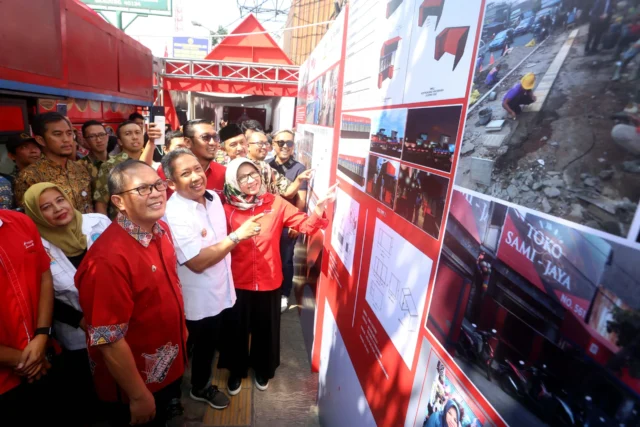 CSR Telkomsel Rampungkan Penataan PKL Pasar Cicadas