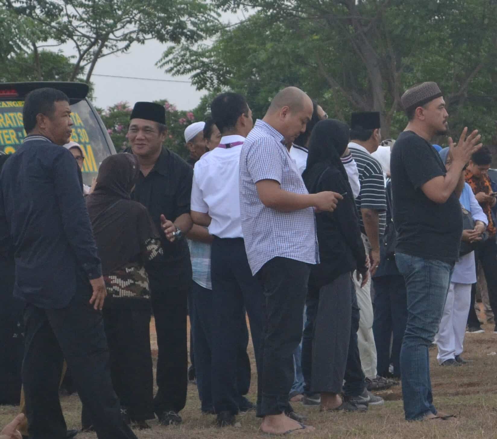 Suasana Haru Selimuti Kepergian Tokoh Masyarakat "H Ebrown Lubuk SH"