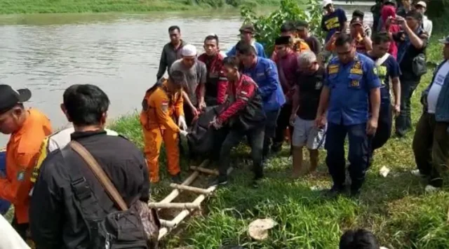 Berenang Seberangi Sungai, Seorang Remaja Tenggelam Di Kali Cisadane