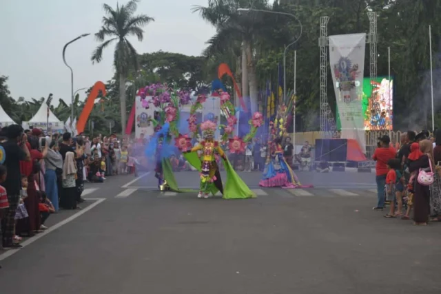 Fashion Carnaval di Festival Budaya Nusantara III Ajang Kreatifitas Peserta