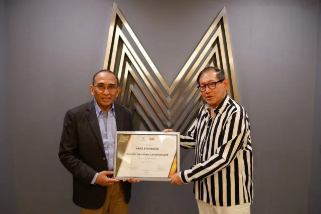 Dirut Elnusa Petrofin Raih Penghargaan Industry Marketing Champion 2019