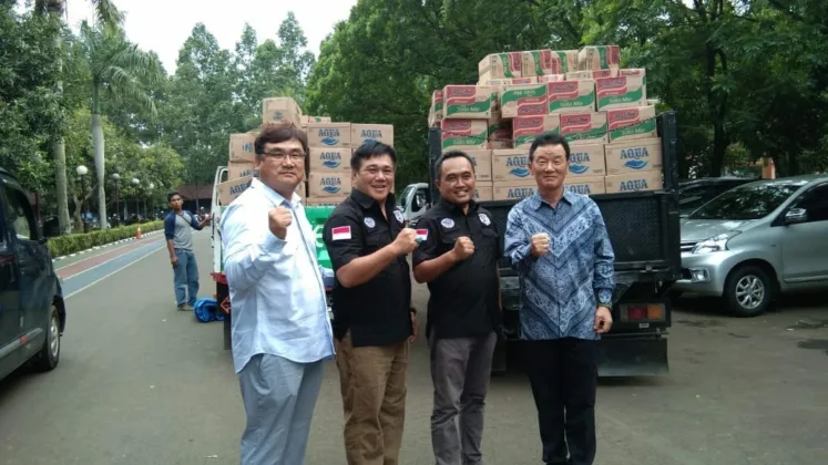 Warga Korea Bersama Jaring 426 KODIM 0506/Tgr, Salurkan Bantuan Untuk Korban Banjir