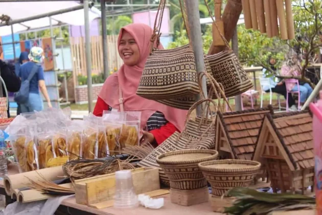 Pentas Kesenian Nangpiling Gentra Medal Tampil di Festival Desa Kota