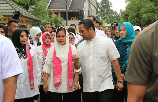 Iriana Jokowi Temui Anak-anak Korban Banjir di Priuk