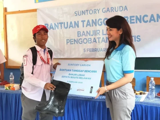 PMI Lebak dan Suntory Garuda Gelar Pengobatan Gratis di SDN 1 Banjar Irigasi