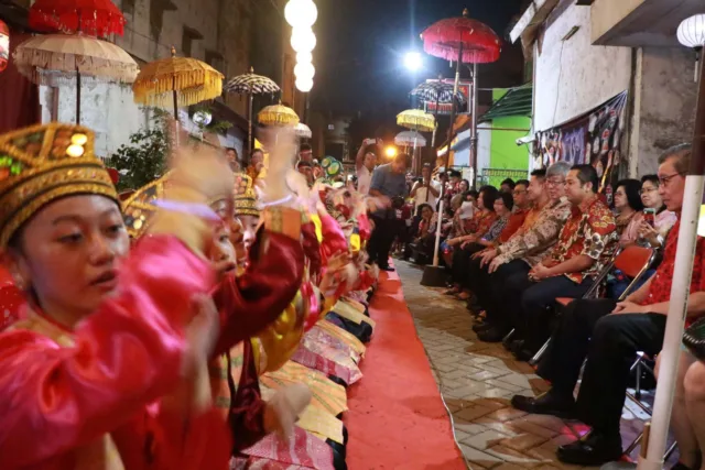 Cap Go Meh, Arief: Cina Benteng The One And Only In The Wold