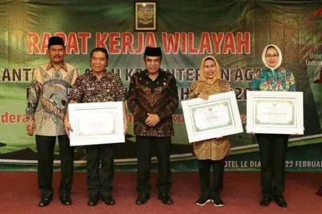 Program Keagamaan Bupati Serang Raih Penghargaan Menteri Agama