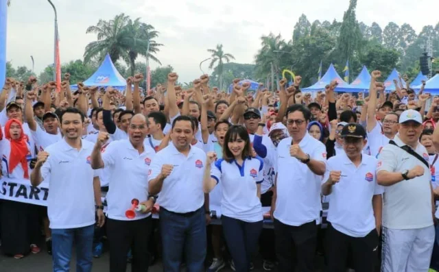 Gerak Jalan Sehat Pertamina dan Wali Kota Tangerang