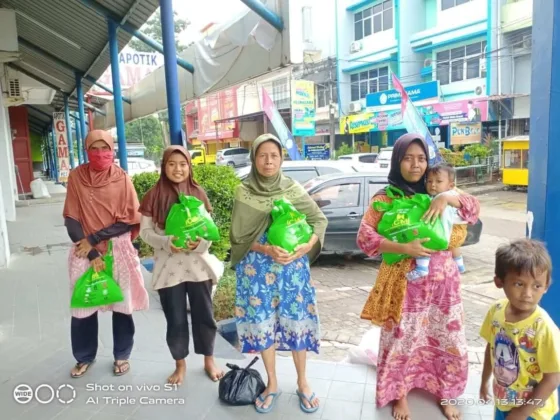 ICMI Orwil Banten Bagikan Ratusan Paket Sembako