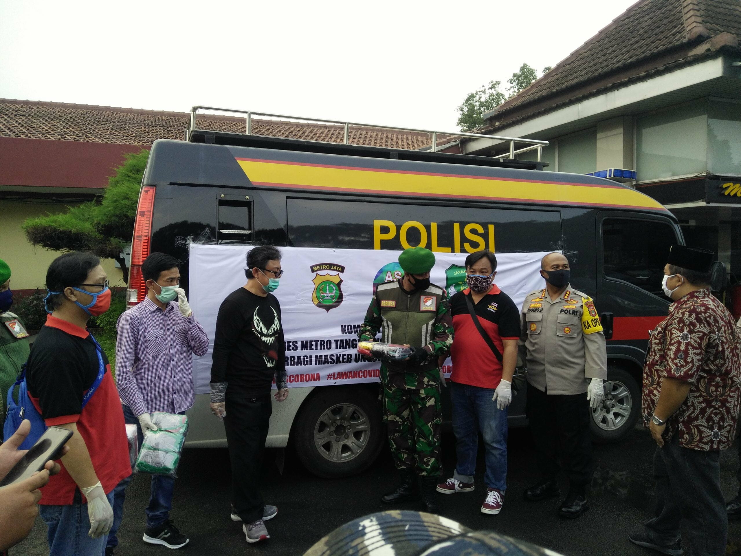 Bersama TNI-Polri, Komunitas ASA Bagikan 3.000 Masker di Tangerang