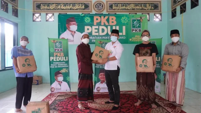 Mulai Disalurkan, Ratusan Guru Ngaji di Kabupaten Tangerang Terima Bansos DPP PKB