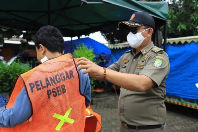 PSBB Kota Tangerang, Walikota: Edukasi Masyarakat Lewat Sanksi