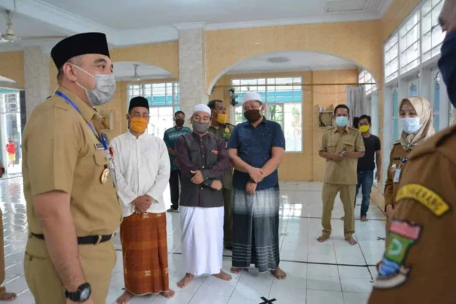 Zaki Pastikan Masjid Terapkan Protokol Kesehatan Pasca Dibuka